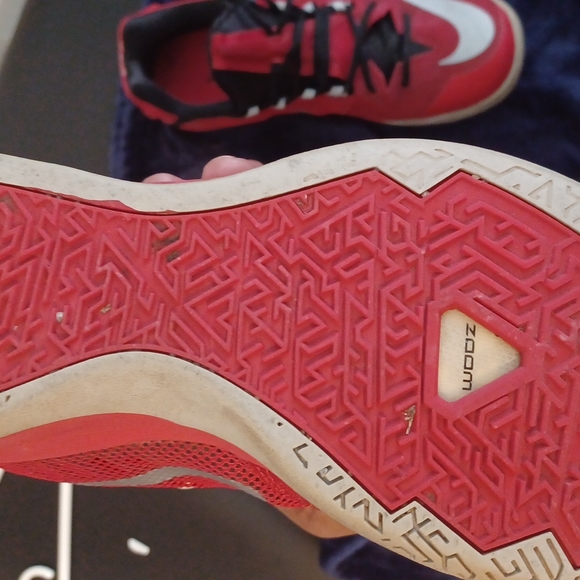 Shoes - Picture 2 of 3